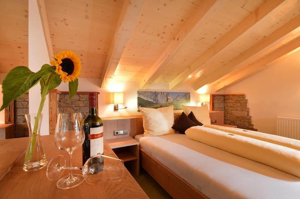 Hotel Reitlwirt Бриксен-им-Тале Экстерьер фото